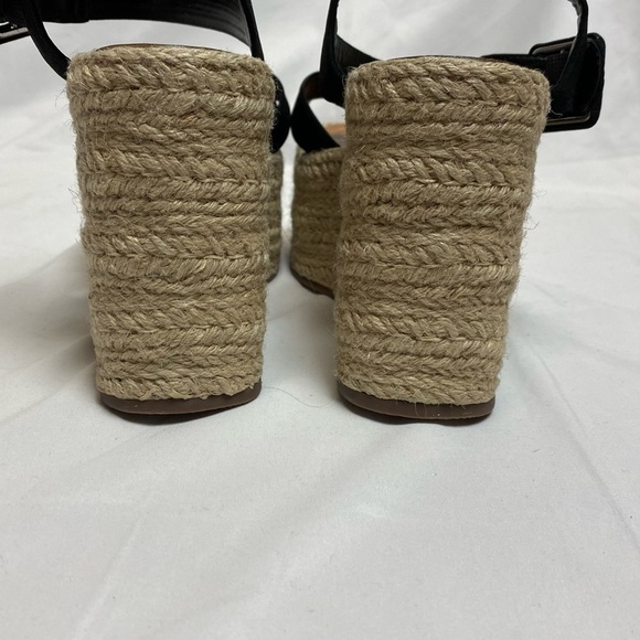 Schutz Blisse Nubuck Sandal - Picture 3 of 9